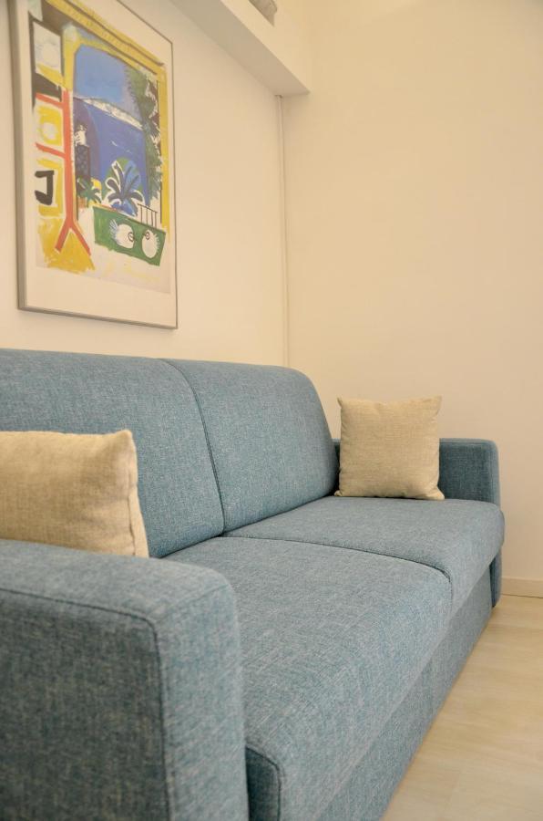 Duomo26 Boutique Apartment Desenzano del Garda Bagian luar foto