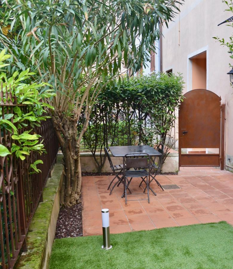 Duomo26 Boutique Apartment Desenzano del Garda Bagian luar foto