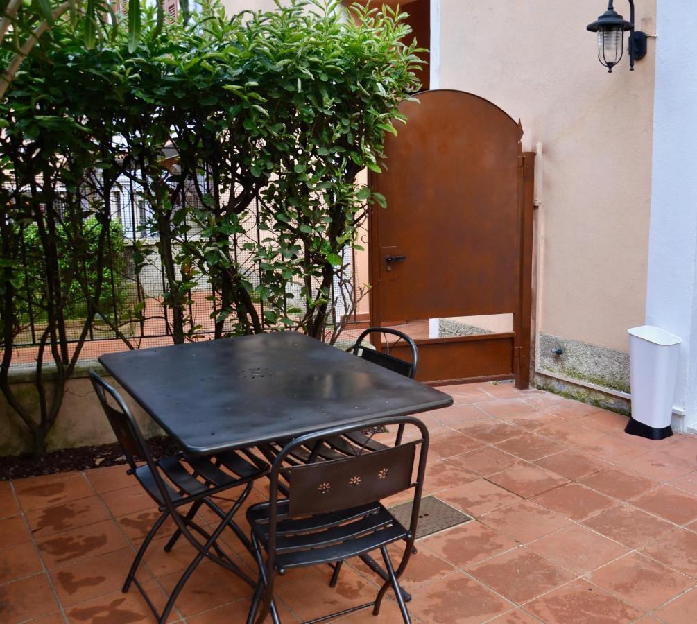 Duomo26 Boutique Apartment Desenzano del Garda Bagian luar foto